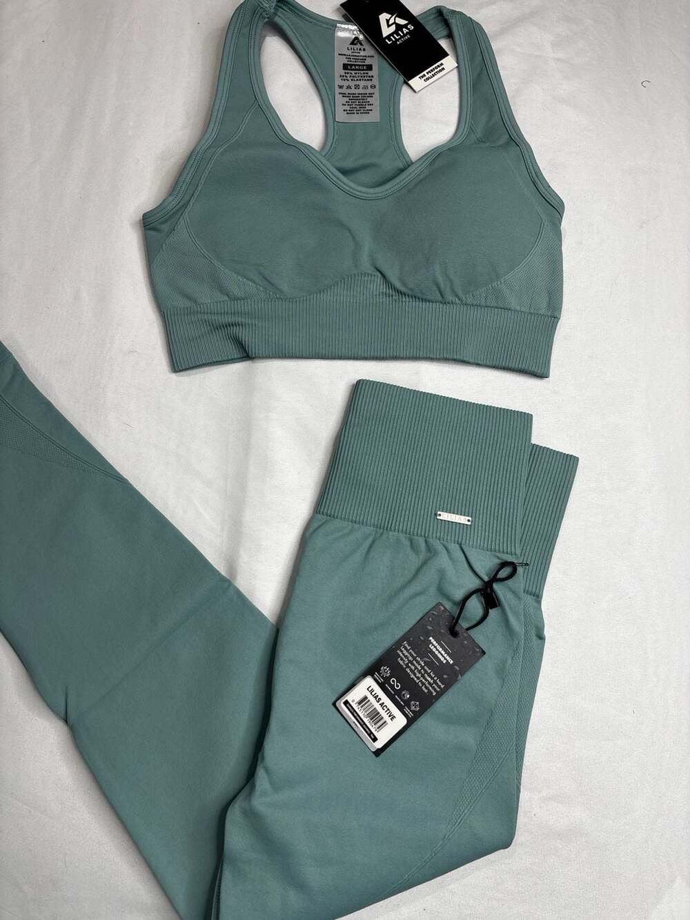 Lilias Active The Perform Collection Seamless Sports Bra and Leggings Set